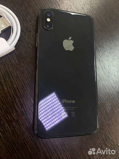 Телефон iPhone Х 64 RU/A