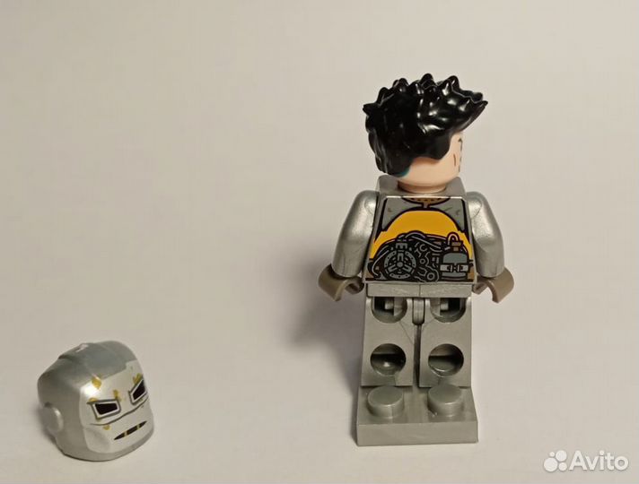 Лего Marvel, железный человек 