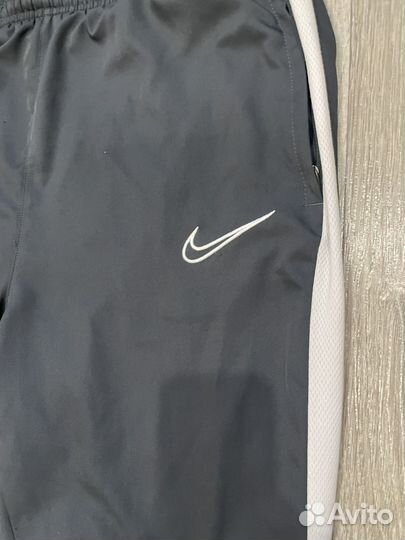 Спортивные штаны Nike dry fit L