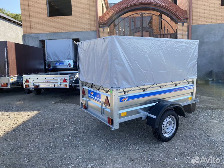 Прицеп на легковой автомобиль