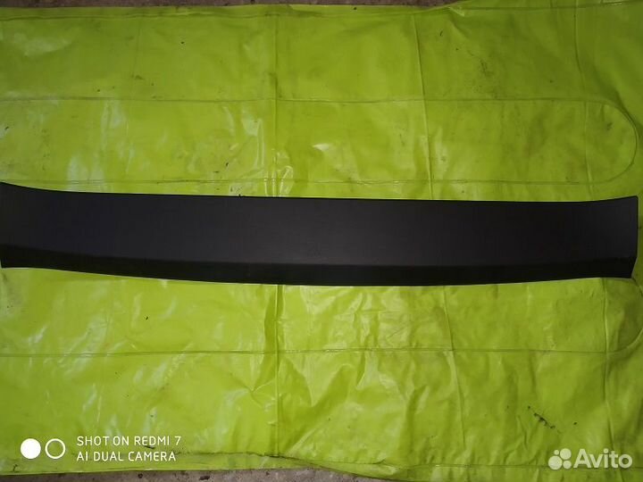 Накладка двери багажника Subaru Impreza GH3 2008г