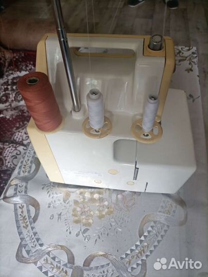 Оверлок для швейной машины