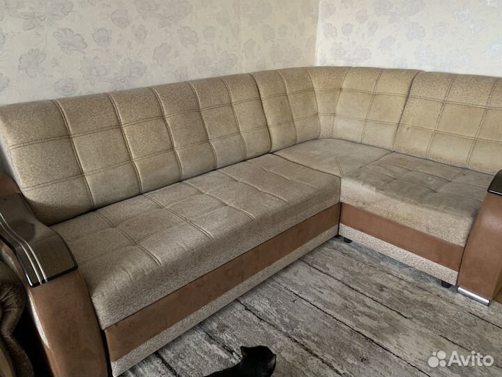 Угловой диван бу