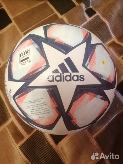 Футбольный мяч adidas Finale 20 LGE