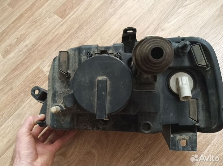 Фары передние Renault Logan 1