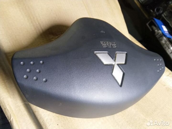 Подушка безопасности в руль Mitsubishi L200 IV