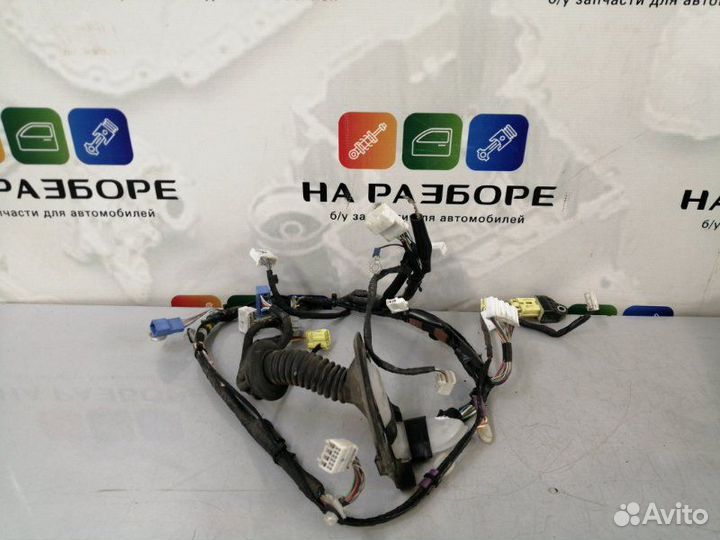Проводка двери передняя левая Toyota Land Cruiser
