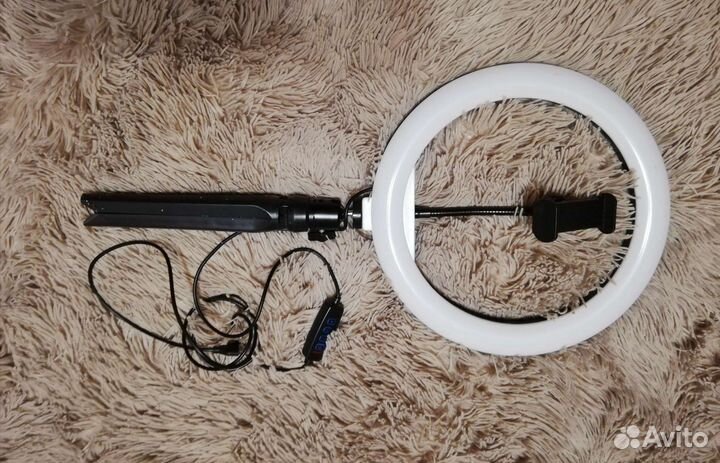 Кольцевая лампа