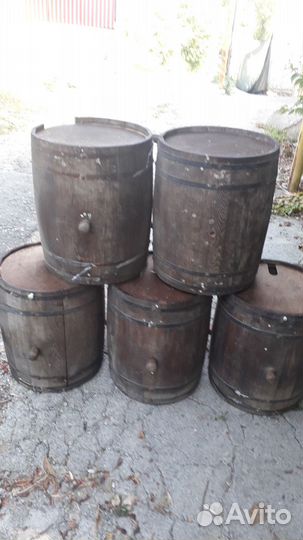 Бочка деревянная декоративная