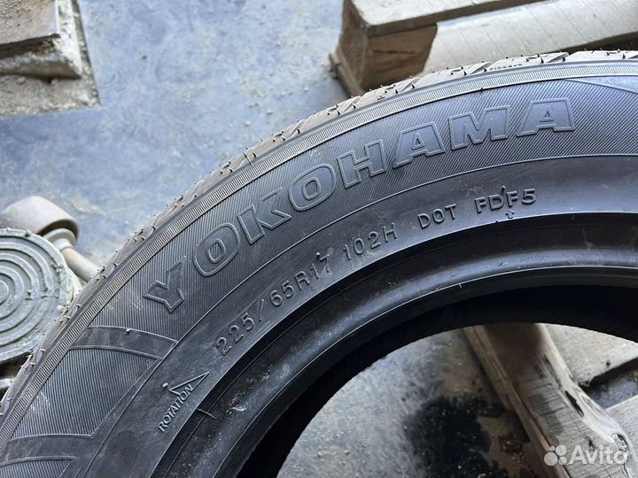 Yokohama Parada Spec-X 225/65 R17