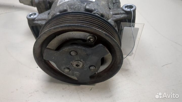 Компрессор кондиционера Volkswagen Passat 6