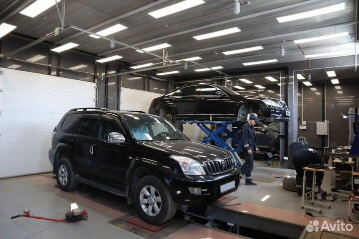 Стойка подвески задняя Audi Q7 4LB 955 957 7L6 7L7