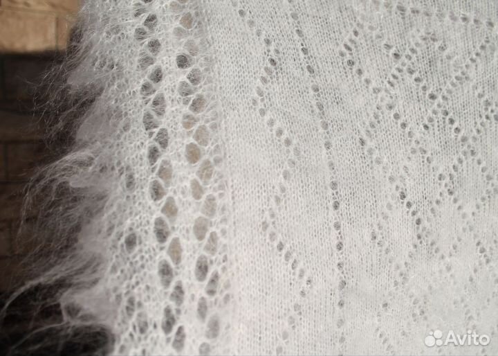 Пуховый платок шаль