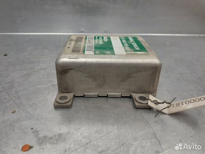 Блок управления AIR BAG Audi 100 C4 1991-1994