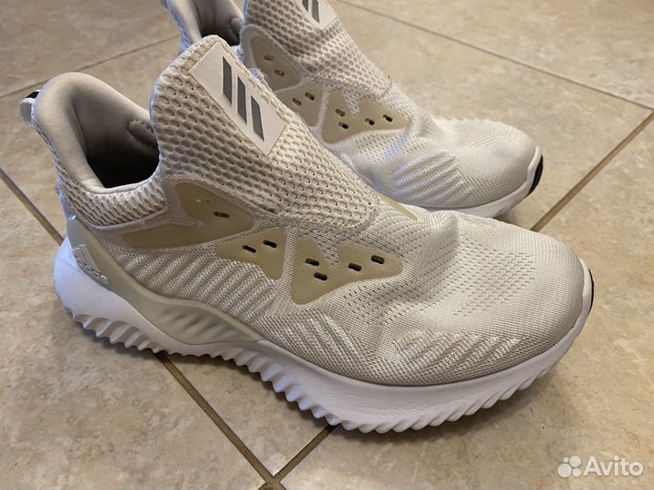 Кроссовки женские adidas белые