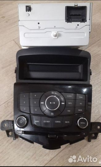 Штатная магнитола Шевроле Круз 1.6 дорест