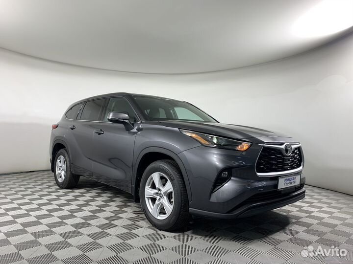 Toyota Highlander 3.5 AT, 2022, 5 617 км