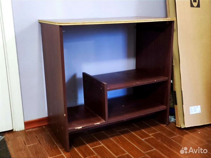 Тумба подставка средняя по размерам. Коричневая