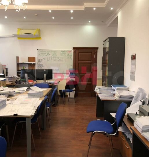 Офисы в хорошем состоянии с парковкой 446 кв.м