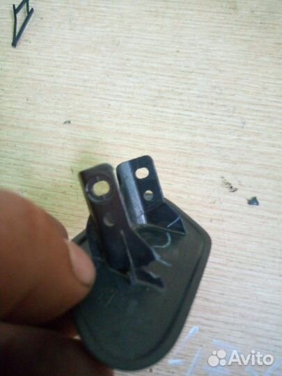 Крышка форсунки омывателя передняя правая Honda