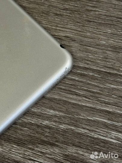 Apple iPad Air 2 + Bluetooth клавиатура в подарок