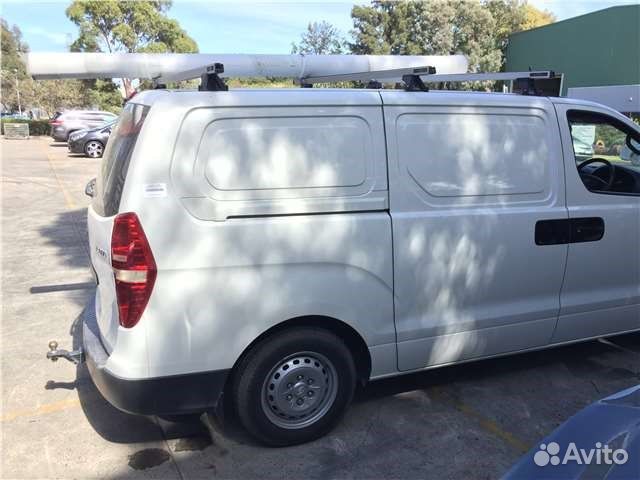 Разбор на запчасти Hyundai H-1 Starex