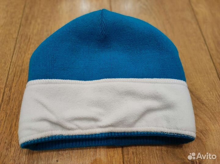 Тёплая вязанная зимняя шапка