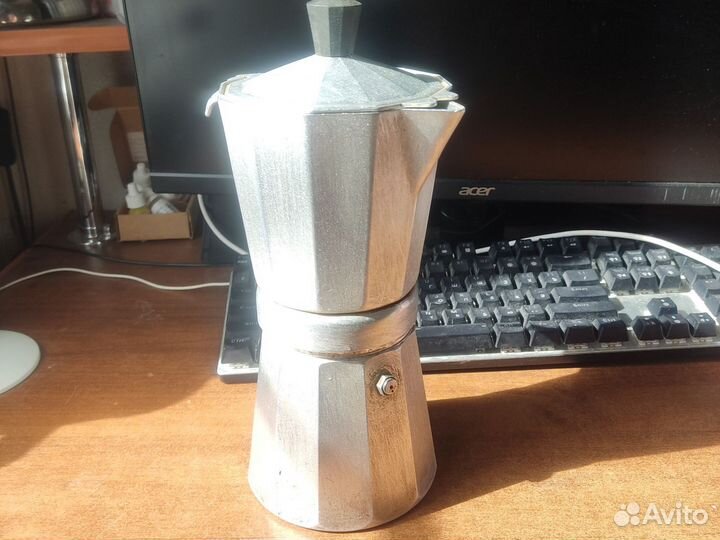 Гейзерная кофеварка