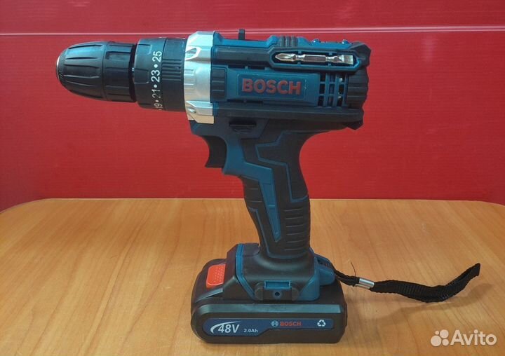 Шуруповерт аккумуляторный с кейсом