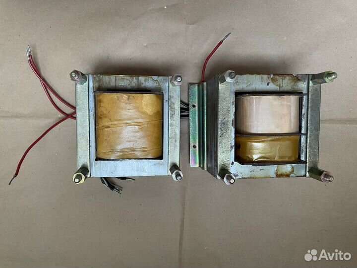 Трансформаторы 220 В 300 Вт Германия 2 шт