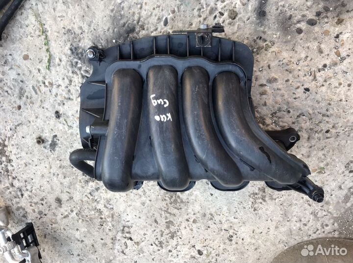 Впускной коллектор Kia ceed