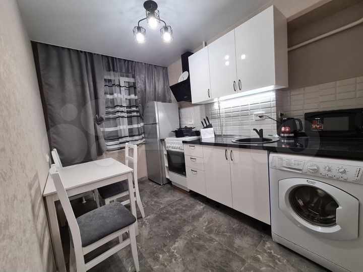 1-к. квартира, 40 м², 1/9 эт.