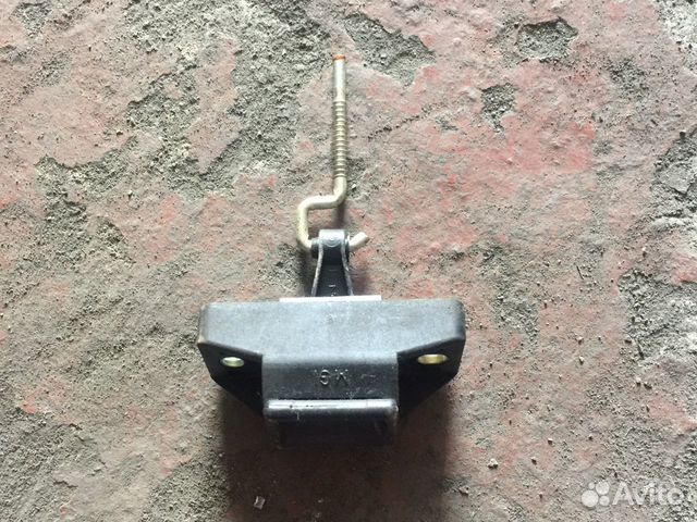 Замок крышки багажника Renault Logan Sandero