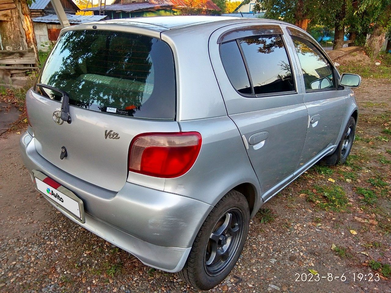 Toyota Vitz: фото владельца
