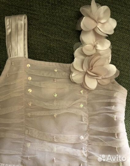 Платье праздничное