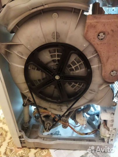 Стиральная машина Electrolux с вертикальной