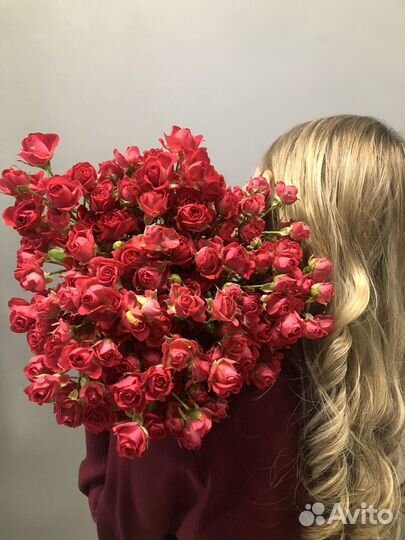 Букет из кустоввх роз