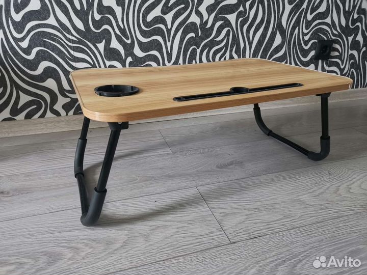 Столик для ноутбука в кровать