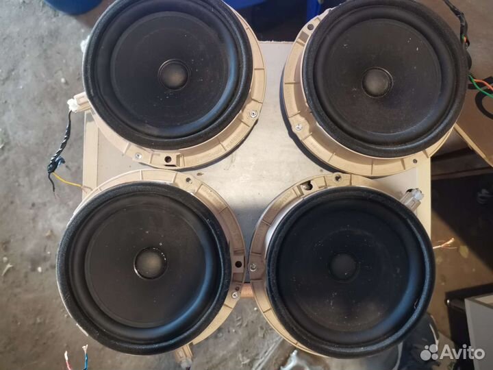 Продам штатный комплект акустики kia Sportage 3
