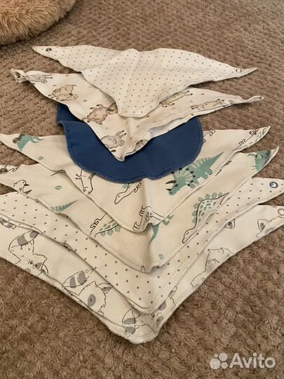 Слюнявчик нагрудник