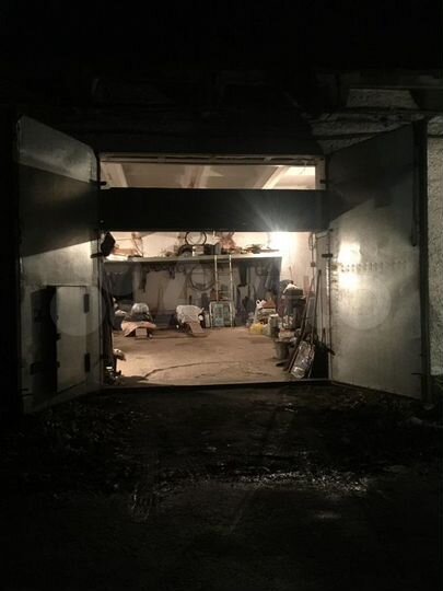 Гараж, > 30 м²