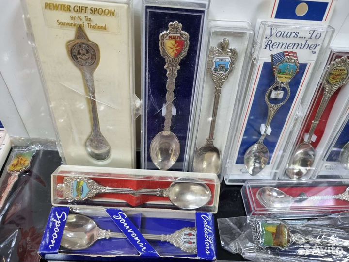 Сувенирные чайные ложки из разных стран