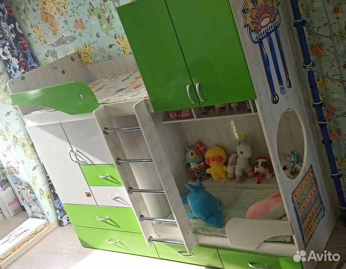 Двухъярусная кровать с ящиками