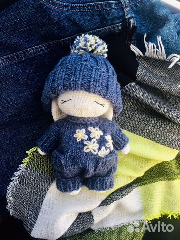 Вязаная игрушка «Зайка»