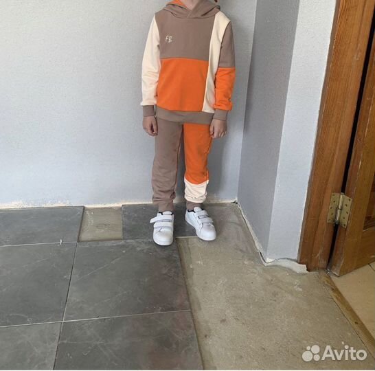 Костюм детский новый