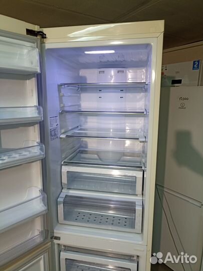 Холодильник samsung бежевый