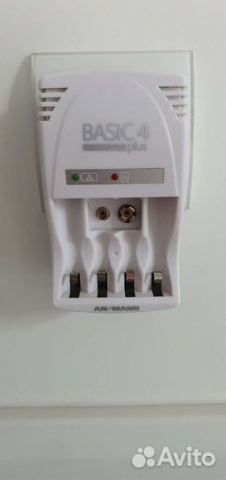 Зарядное устройство для батареек. Коплект