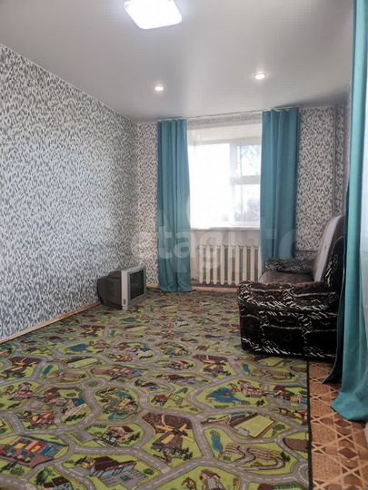 2-к. квартира, 48 м², 1/3 эт.