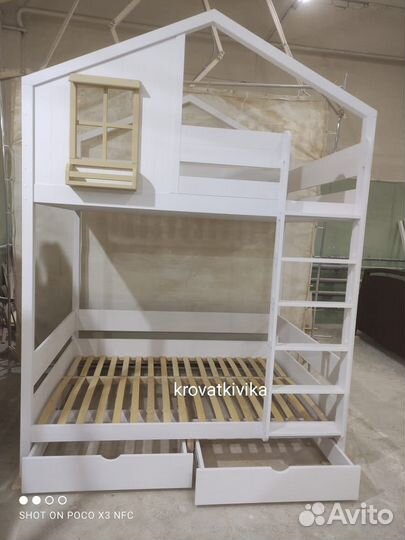 Двухъярусная кровать домик, увеличенная по ширине