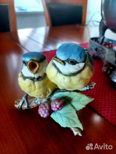 Фарфоровая фигура